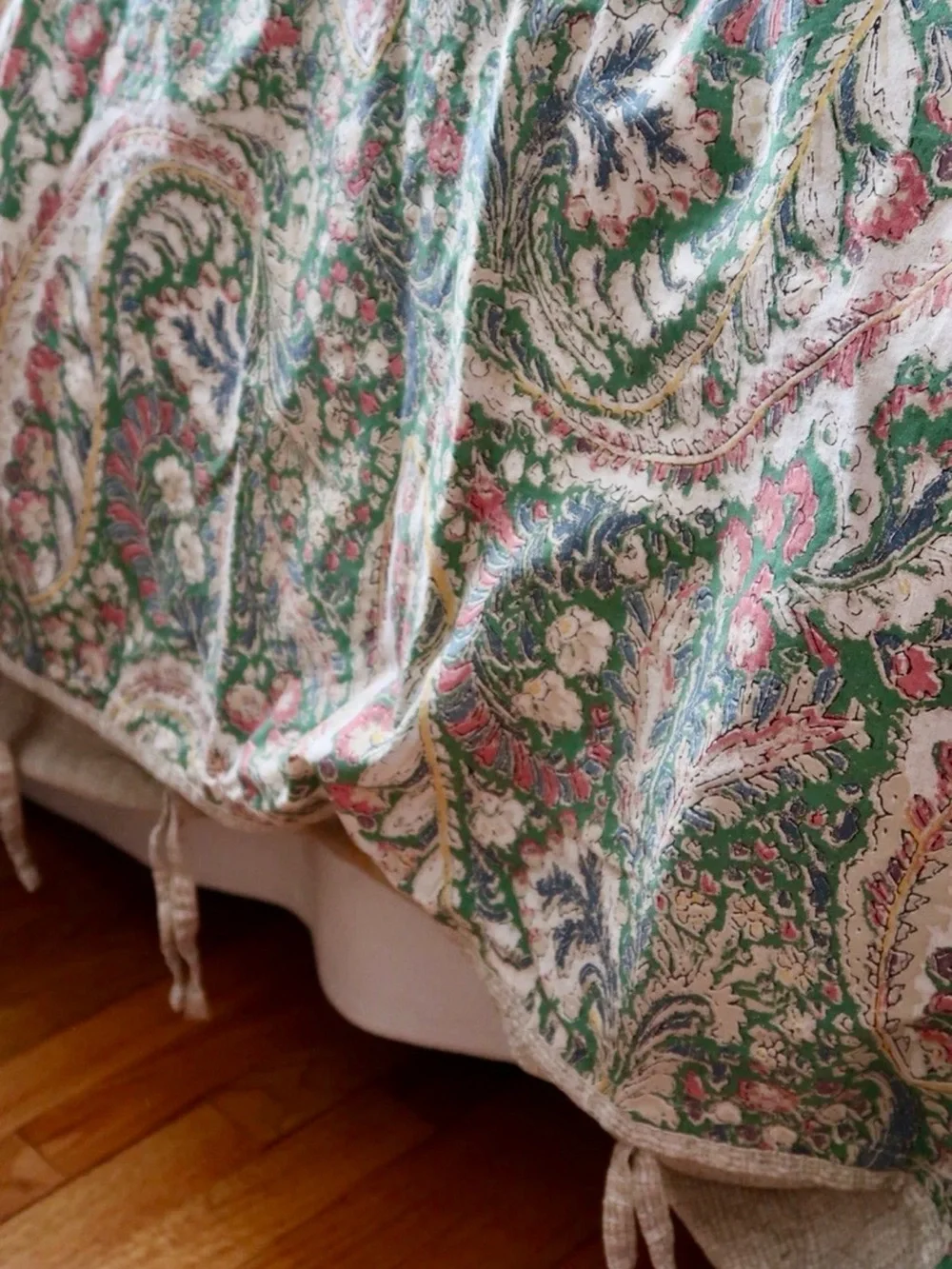 Ralph Lauren Allie Paisley Queen Duvet Cover with 1 Standard Sham Green paisley